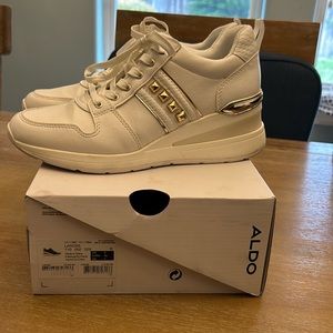 Aldo Platform Sneakers Women’s Size 9